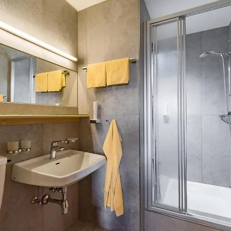 Baumgarten & Baumgarten Hotel 3*