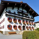 Baumgarten & Baumgarten ホテル 3*