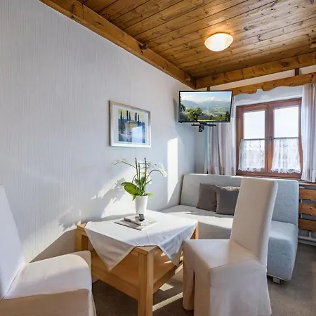 Baumgarten 3*
