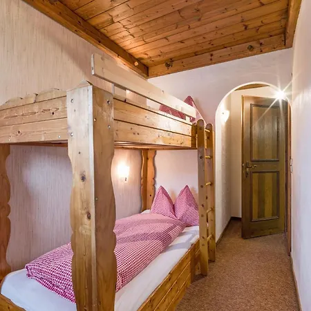 Baumgarten 3*