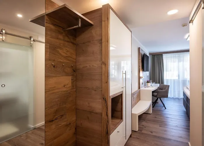 Baumgarten & Baumgarten ホテル 3*